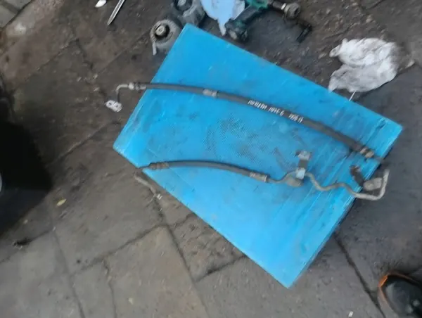 Mercedes W204 2.2CDI Servostyrningsslang A2044604424 image 2