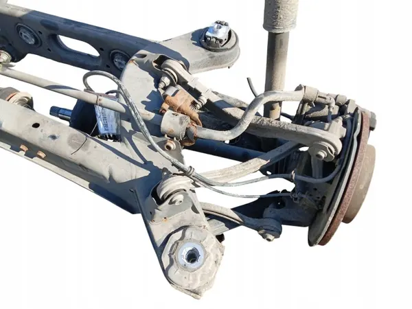 OEM 2053507319 Eje Viga Suspensión Trasera Mercedes image 4