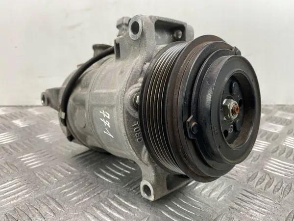 Ilmastointikompressori Mercedes C300 W205 A0008303902 image 2