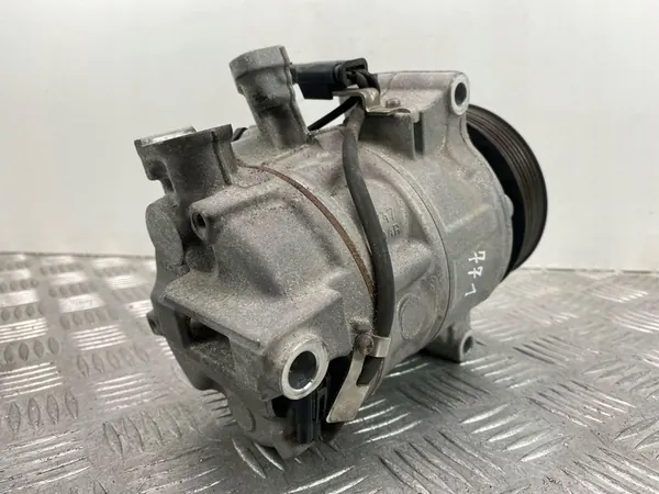 Ilmastointikompressori Mercedes C300 W205 A0008303902 image 3