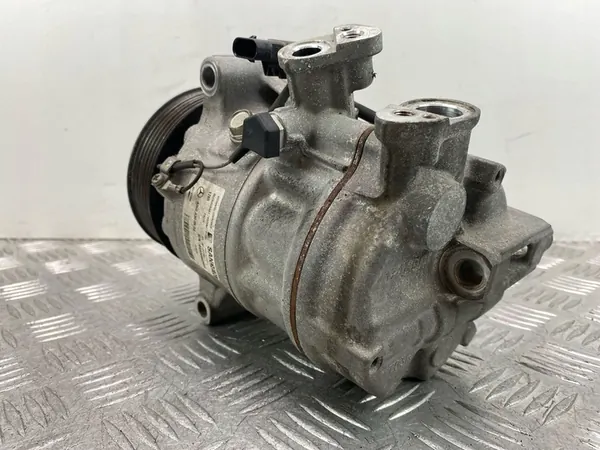Ilmastointikompressori Mercedes C300 W205 A0008303902 image 4