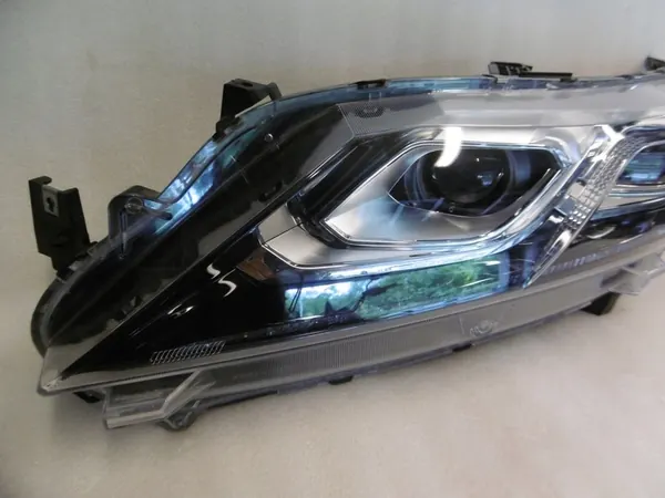 Mitsubishi OE 8301D071 faro Full LED image 2