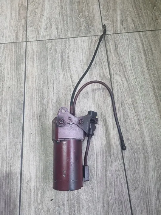 Pompe électrique de levage cabine OEM 21745563 Renault image 2
