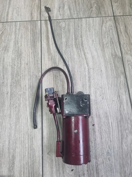 Pompe électrique de levage cabine OEM 21745563 Renault image 3