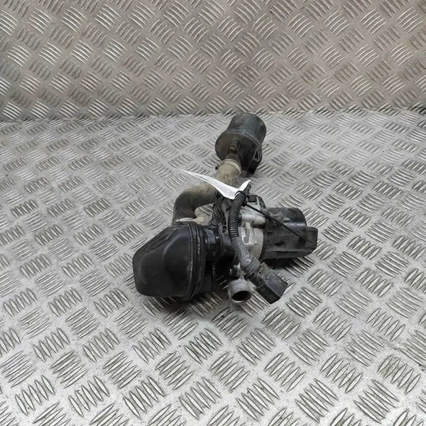 Polttoainepumppu AUDI A6 AVANT 4.0L 079959231C image 3