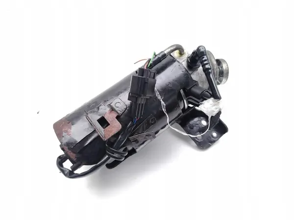 Skoda Octavia Boîtier de filtre à carburant 2.0 TDI Diesel OEM image 4