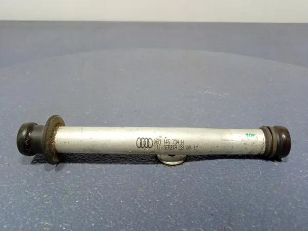 Conduite d'huile turbo Porsche OEM 956066/Ambit - Occasion image 2