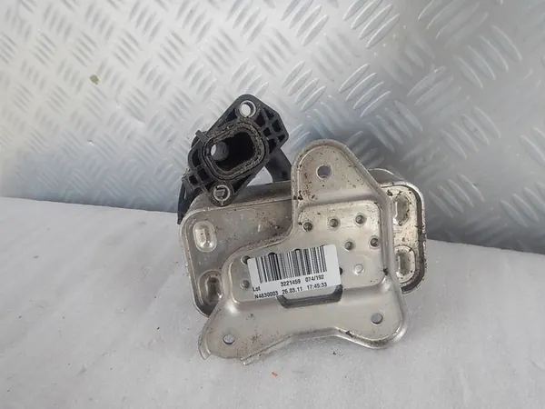 BMW F01 F10 F07 3.0 3.0D Enfriador de aceite image 3