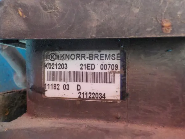 Válvula Moduladora EBS OEM 21122034, K021203 - Usada image 6