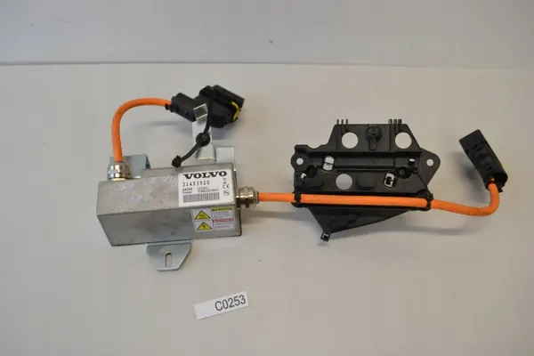Relé de carga Volvo V60 D6 Plug-in OEM 31453920 image 2