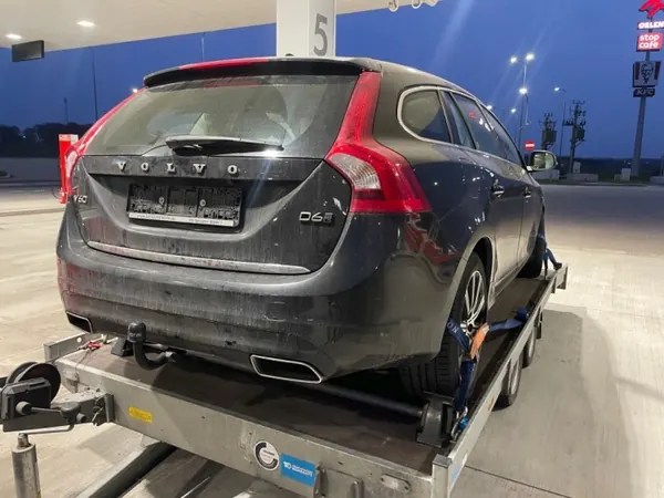 Relé de carga Volvo V60 D6 Plug-in OEM 31453920 image 5