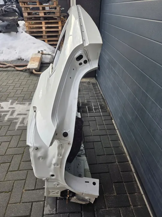 BMW X1 F48 Neljännespaneeli OEM A96 Vasen Taka image 6