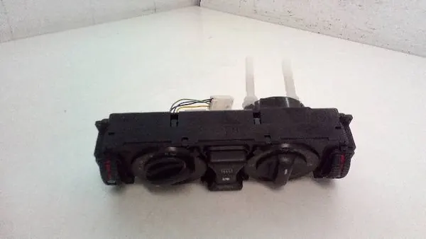 Luchtventilatiepaneel Mercedes W210 21083001 image 2