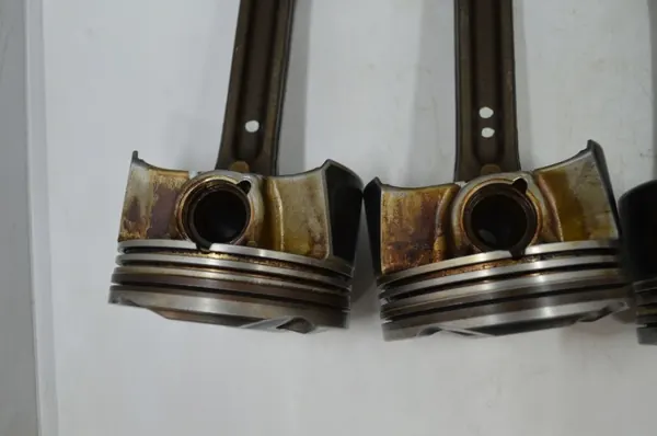 OEM KORBOWÓD + TŁOK 1.6 THP Biela y Pistón Usado image 7