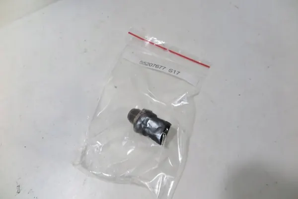 Sensor pressão combustível OEM 55207677 Opel Astra H image 2