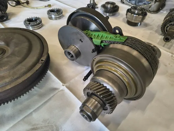 Chaîne et boîtier CVT Subaru OEM TR69GSI4G6 image 9