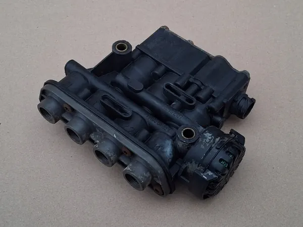 VANNE DE SUSPENSION AIR ECAS WABCO RENAULT VOLVO K019821 image 2