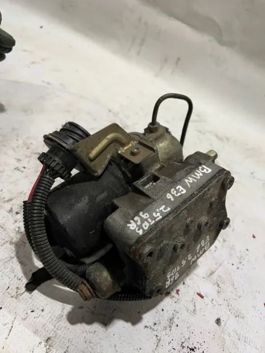 Pompe ABS contrôleur OEM 3451-1158403 pour BMW image 2