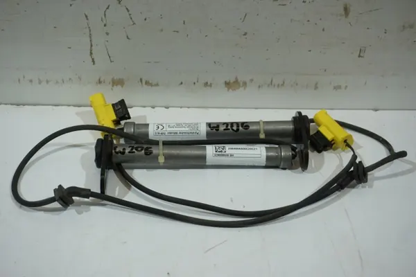 Charge Pyrotechnique Capot Mercedes C W206 OEM A2069066800 image 2