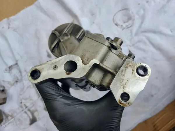 Bomba de óleo OEM 059115105AD para Audi A6 C6 3.0 TDI ASB image 4