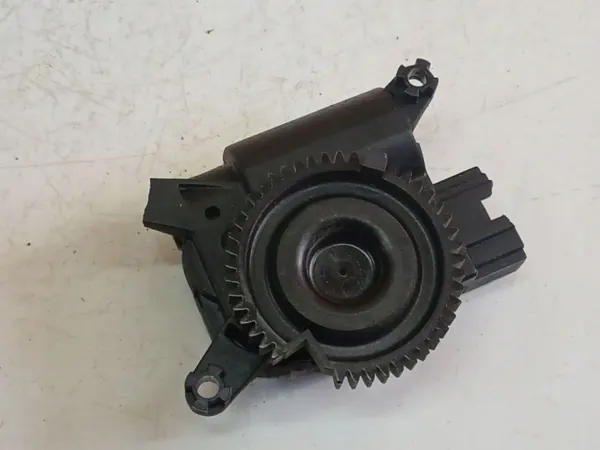 Motor da válvula aquecimento OEM 52406337R02 para Opel Astra 1.7L image 3