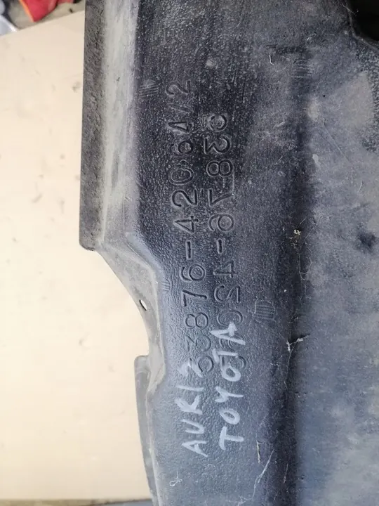 Front Left Wheel Arch Toyota RAV4 III 2012 image 2