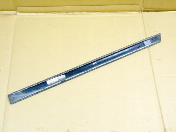 OEM OUA98EVJAB Deurlijst Rechts Achter Chrysler Pacifica image 6