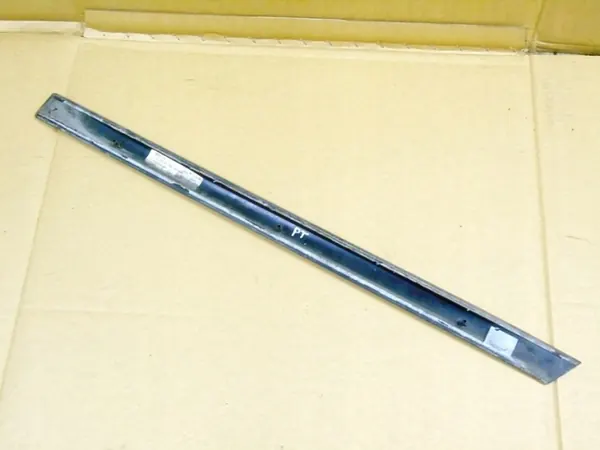 OEM OUA98EVJAB Deurlijst Rechts Achter Chrysler Pacifica image 7