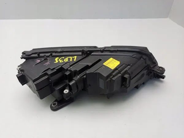 SKODA OCTAVIA 3 III LIFT 2016- Farol Esquerdo 5E1941015F image 7