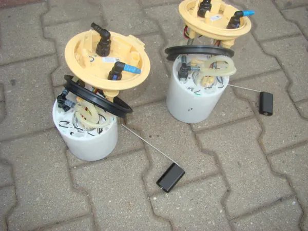 Bomba de combustível Volkswagen OE 5Q0919050AN image 2