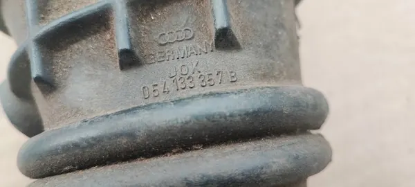 Tuyau d'admission d'air OEM 054133357B pour Audi 100 A6 C4 image 3