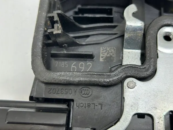 BMW M5 framdörrsstoppare OEM 934404101 image 9