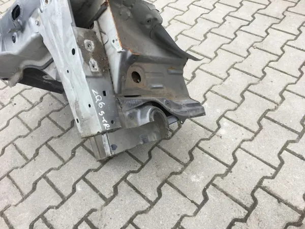 Suzuki S-Cross SX4 13- oikea etupilari ZQ6 image 4