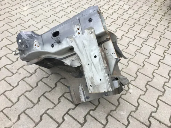 Suzuki S-Cross SX4 13- oikea etupilari ZQ6 image 5