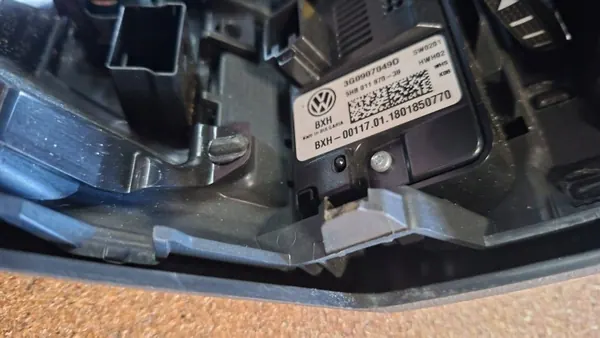 Rejilla de Ventilación Trasera OEM 5TA819203 para VW Touran image 5