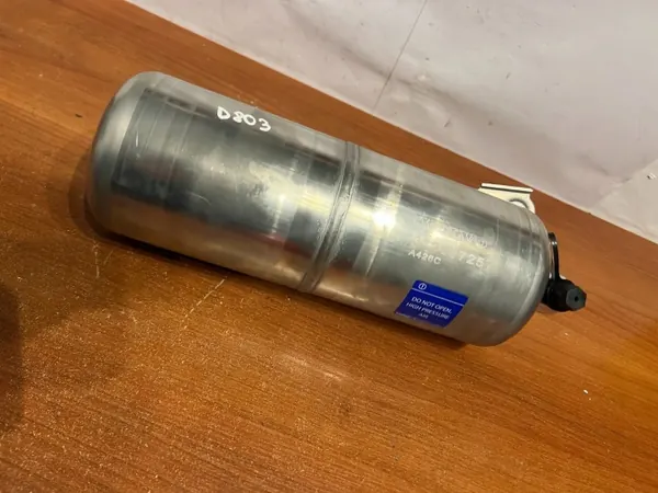 Begagnad lufttank OEM D803 för Volvo XC90 II 2018 image 2