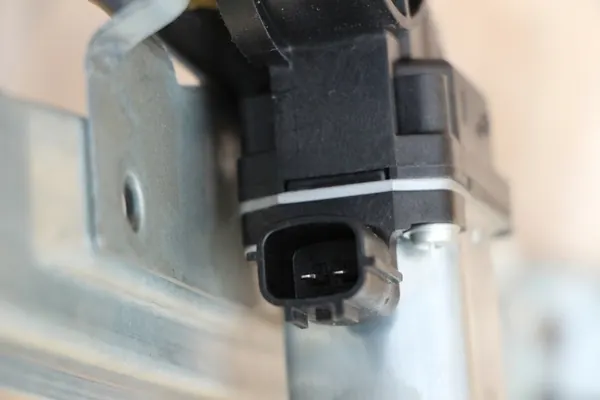 Mecanismo do vidro direito dianteiro Renault Clio IV OEM 807205569R image 2