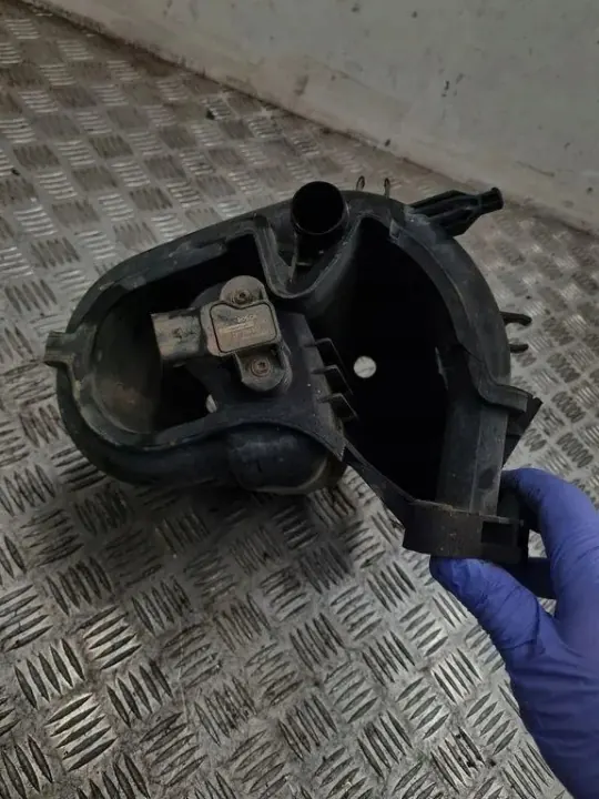 VW Imujakoputki OEM 03F129711C Pololle 1.2L image 4