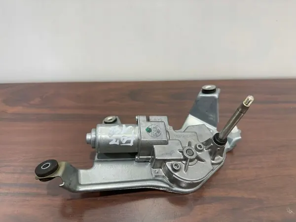 Subaru Forester Heckwischermotor OEM SJ049 image 3