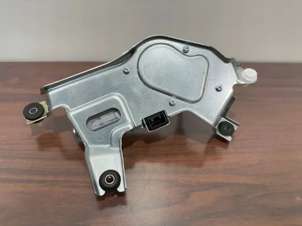 Subaru Forester Heckwischermotor OEM SJ049 image 4