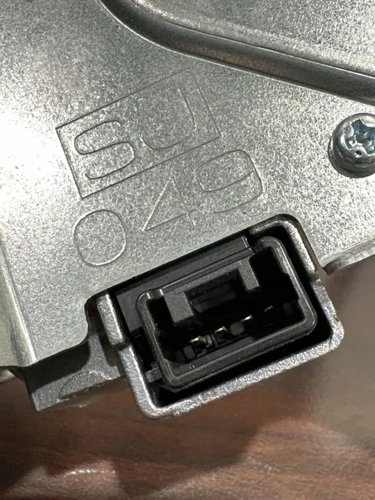 Subaru Forester Heckwischermotor OEM SJ049 image 5