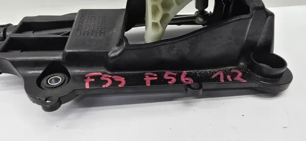 MINI Cooper Versnellingspookverbinding OEM 8632612 Gebruikt image 4