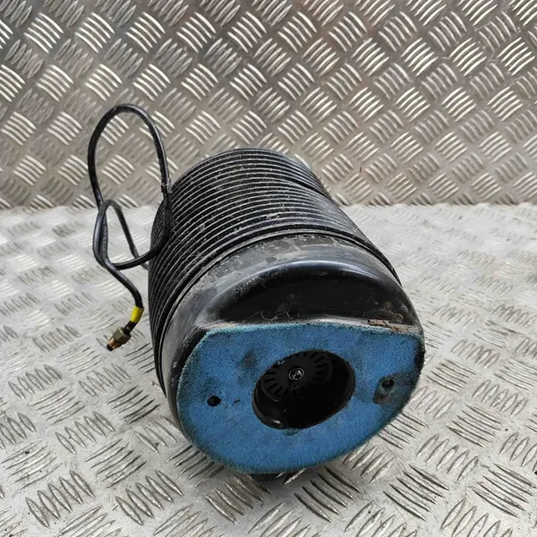 Supporto sospensione posteriore sinistro VOLVO XC60 II 32246195 image 3