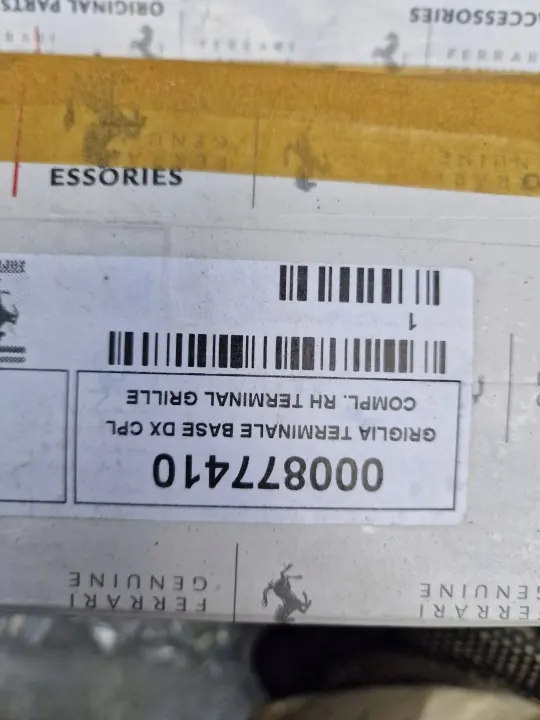 Punta de escape Ferrari Roma OEM 877410 Derecha Trasera image 6