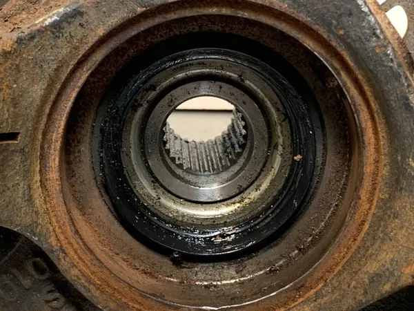 Subaru Impreza II Vorderradnabe OEM FBZ24751 image 3