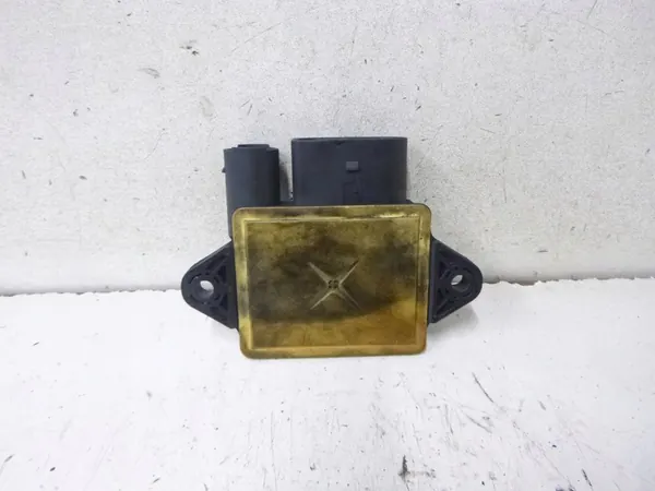 Gloeiplug relais Mercedes CLS W219 3.0CDI 2007 A6429002800 image 3