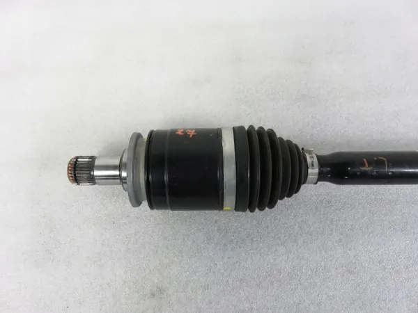 BMW i3 Linke Hinterachswelle OEM 7641213 - Gebraucht image 4