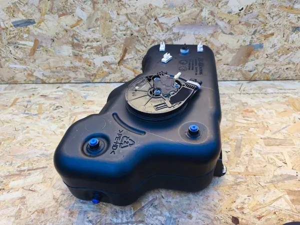 Pompe réservoir AdBlue OEM 31550D3900 pour Kia Sportage image 6