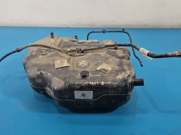 Réservoir AdBlue OEM IMPRK1554802 pour Land Rover Range Evoque image 4