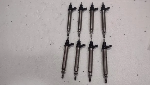 MERCEDES C-KLASA COUPE W205 C43 3.0 AMG Injektorer A2560700187 image 2